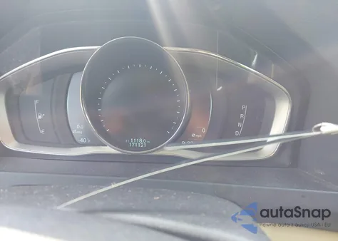 2015 Volvo S60 T5 Premier z USA, uszkodzony, nr VIN YV1612TB8F1317795